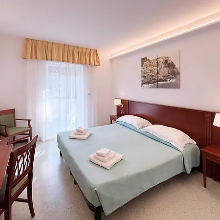 Otel Adriana