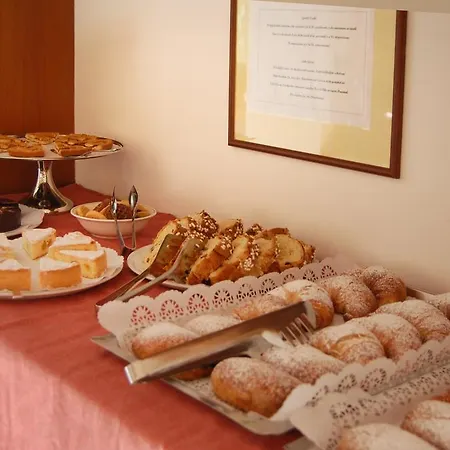 Adriana Hotel 3*