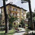 Hotel Adriana 3*