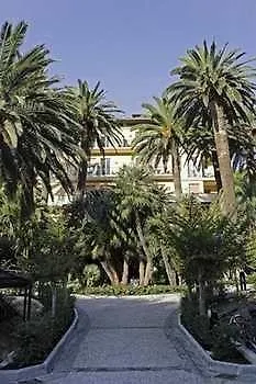 Hotel Adriana